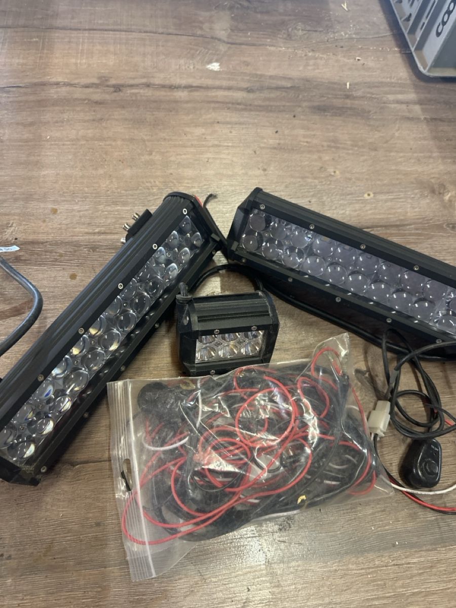 Accessori per altri veicoli: Lot de trois rampe led  – Nuovo (secondo la descrizione) da Choëx venduto da steveXB12 5