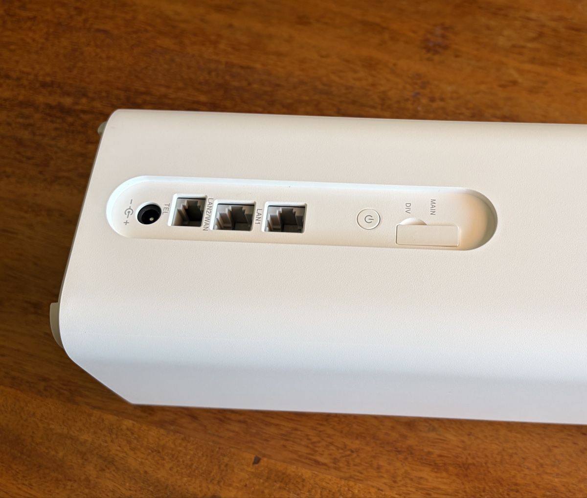 Huawei Modem & Router: HUAWEI, B818-263, LTE4G-Router – Usato da Schaffhausen venduto da Baedi0 1