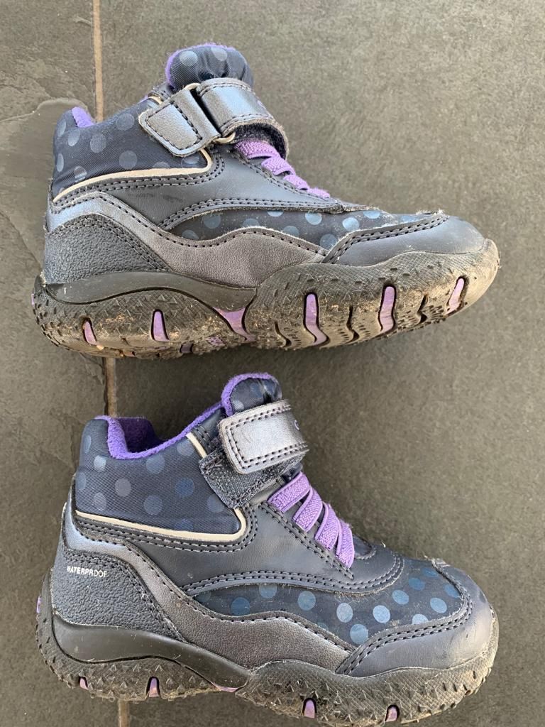 Geox Scarpe per ragazzi: GEOX Kinderschuhe, Grösse: 24 – Usato da Stetten SH venduto da Urlaub 1