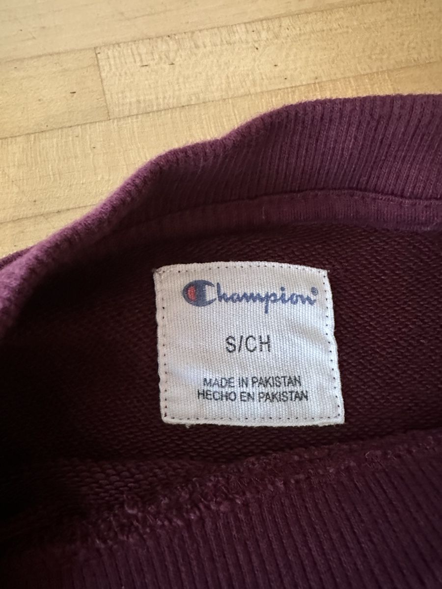 Nike Kleiderpakete: Champion, Nike, Hurley Sweaters Gr. S – Gebraucht aus Luzern von Joonster123 4