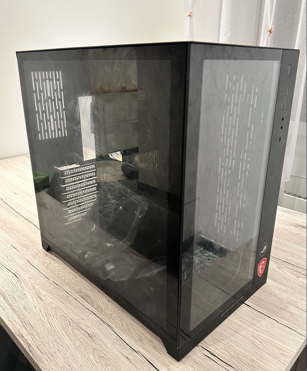 Lian Li Custodie: Lian-Li PC-O11D Razer Edition Gehäuse – Usato da Chur venduto da dur_f6cg