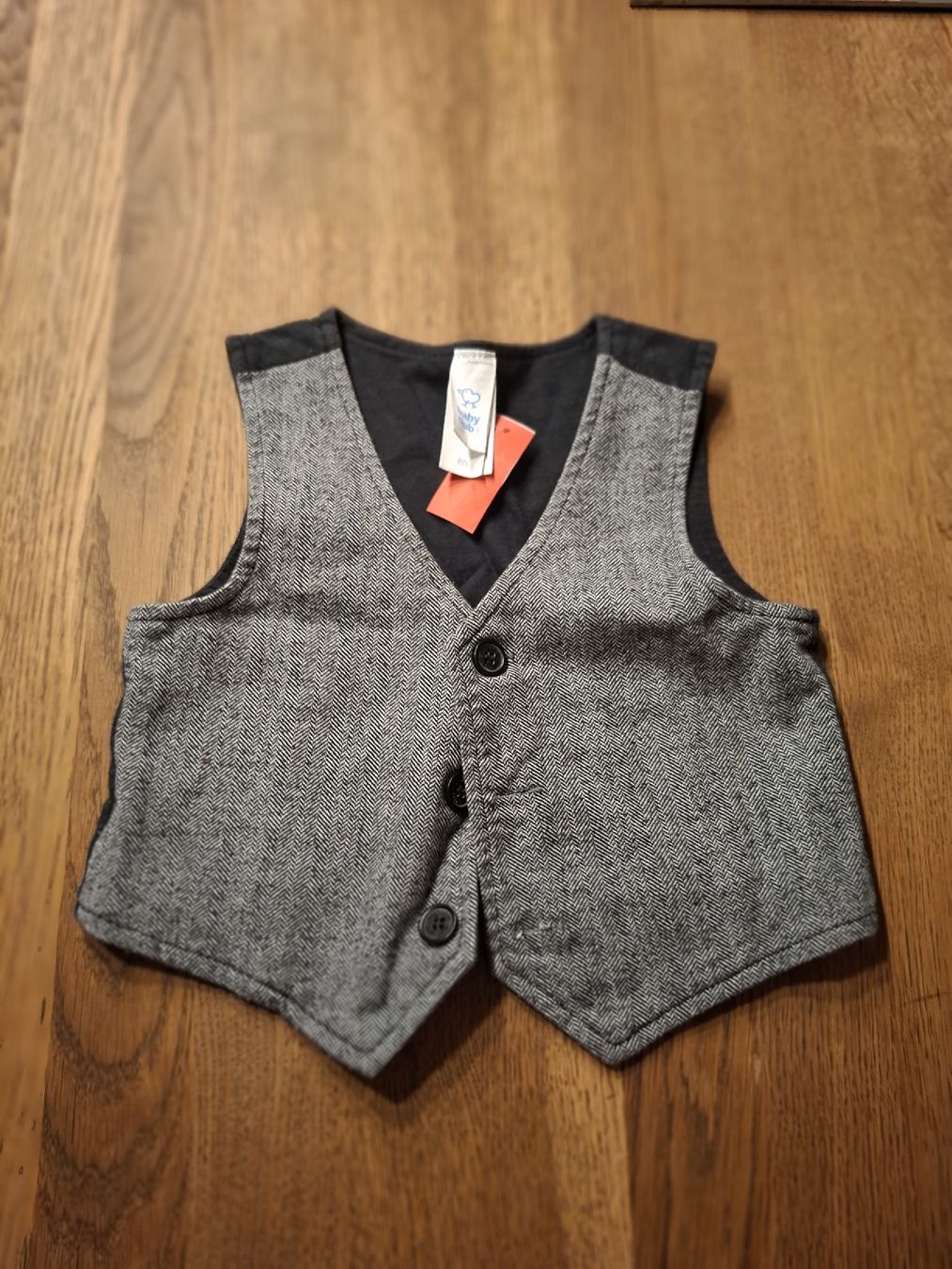 Lotti & Set di vestiti: Kinder verschiedene Kleidung Grösse 92-98 – Usato da Kriessern venduto da lav_z6jb 5