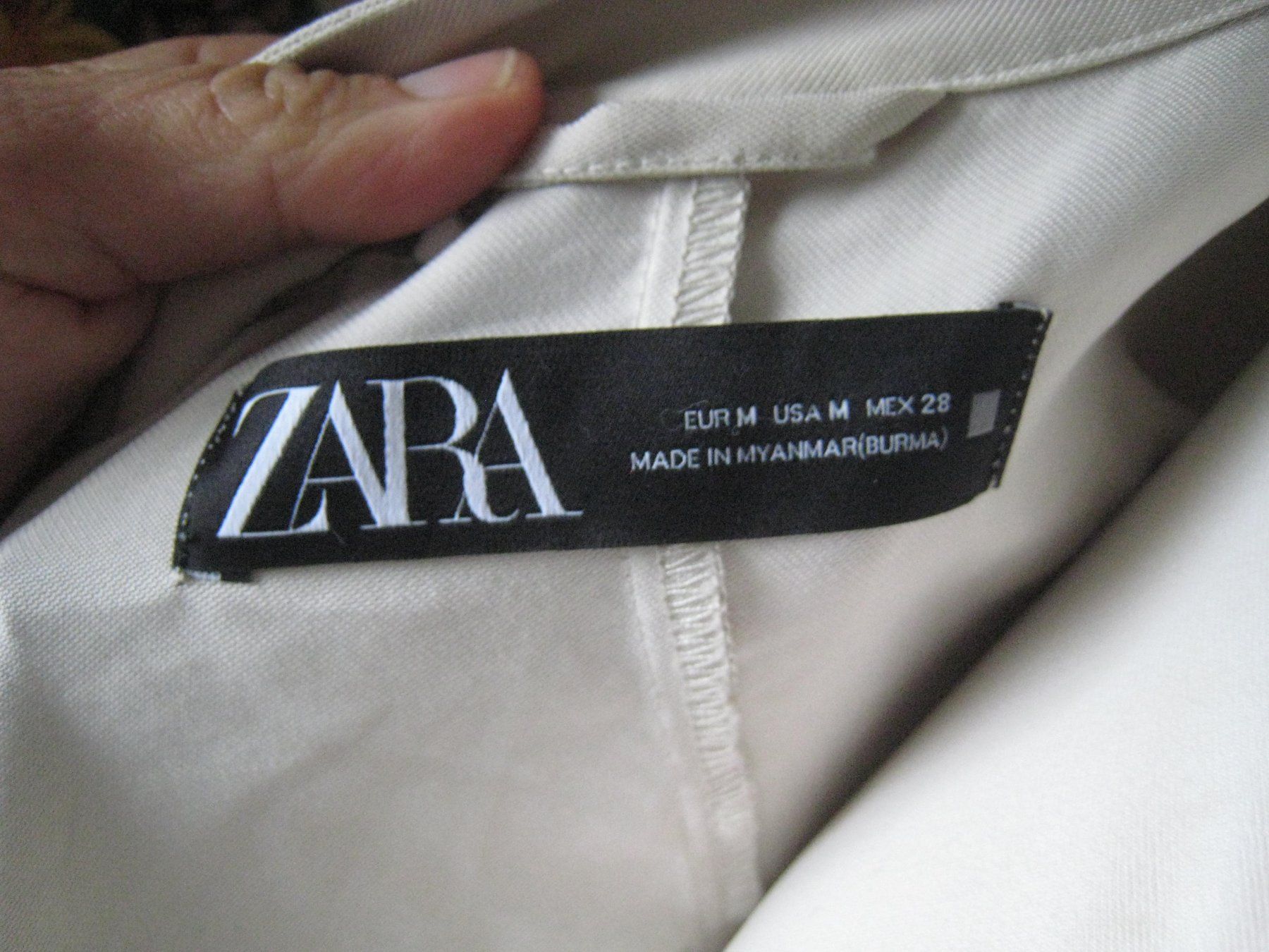 Zara Giacche: ZARA JACKE  Uebergangsjacke  elegant Gr. M – Usato da Dättlikon venduto da Mamakuga 6