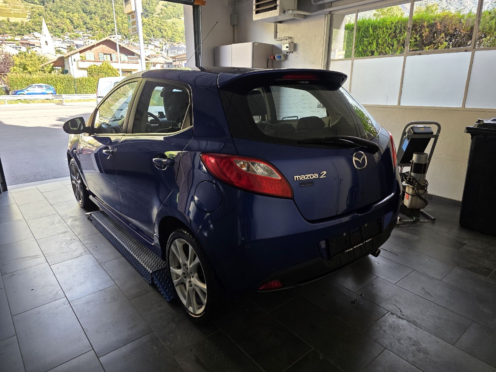 Mazda Autos: mazda 2 – Gebraucht aus Fully von inf_x75l 3