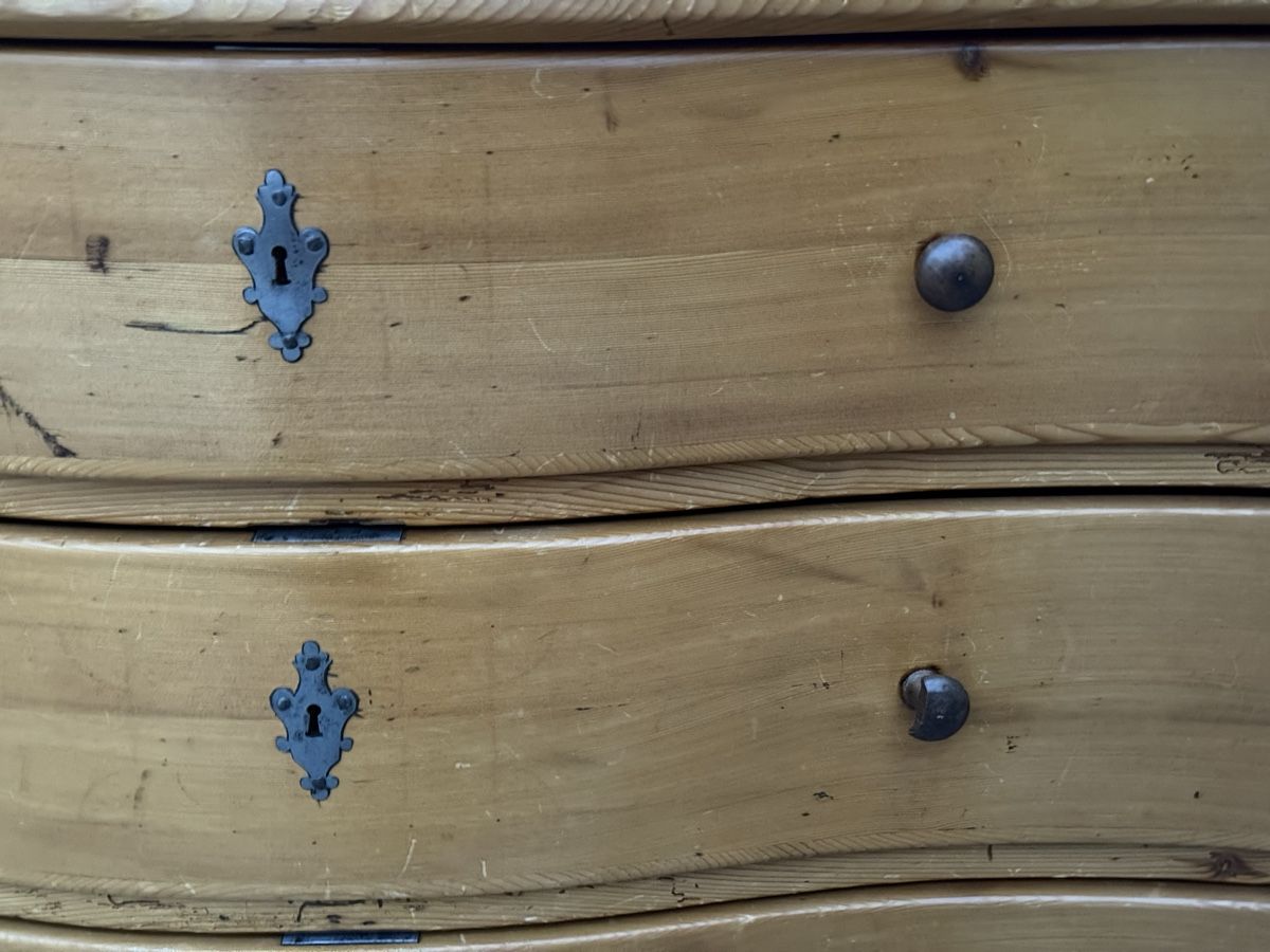 Commodes: Ancienne commode rustique  – D'occasion à Sierre par OCNL 4
