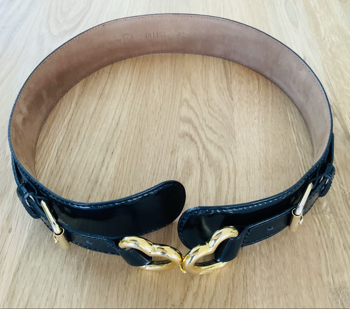 Cinture: Moschino Ledergürtel – Usato da Sursee venduto da Tinkerbell99 5