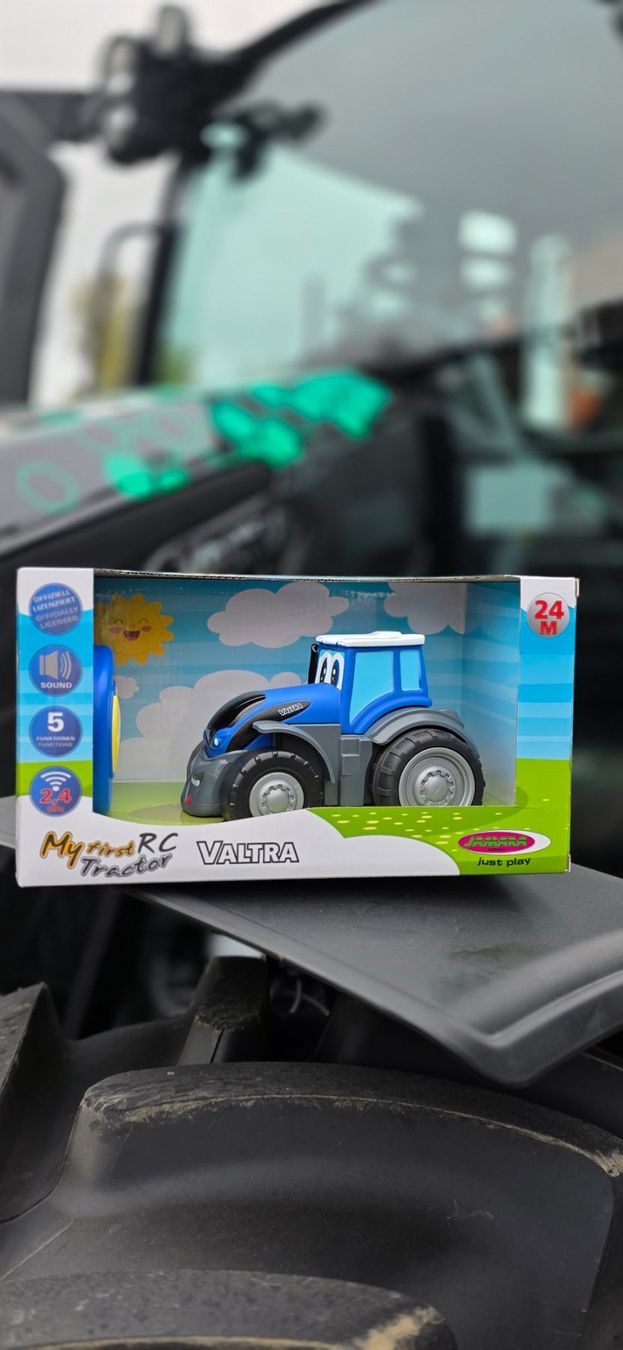 Giocattoli: Valtra Ferngesteuert für Kinder – Nuovo e nell'imballaggio originale da Reinach AG venduto da Stalder-Technik 5