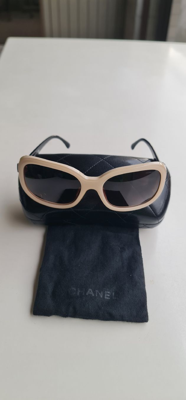 Chanel Occhiali & Lenti: Chanel Sonnenbrille, Beige, Top Zustand, Sommer-Accessoire! – Usato da Brugg AG venduto da Bahoz02 2