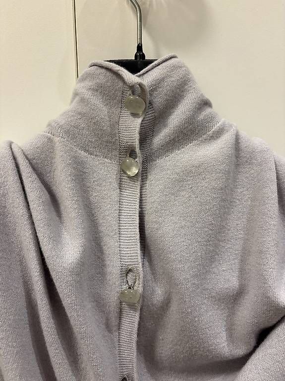 Jacken: Cardigan Ferrante in cashmere – Gebraucht aus Soazza von afa_r6cx 1