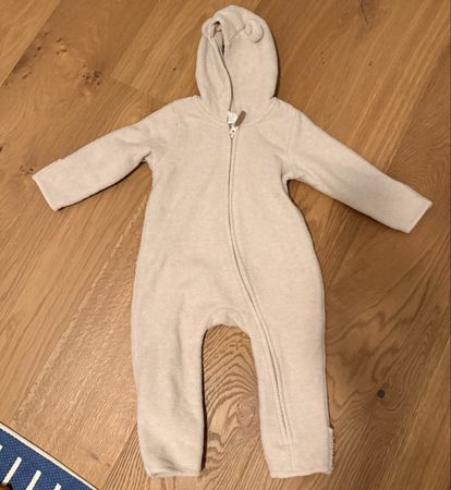 Baby Fleece-Overall mit Kapuze, Grösse 74