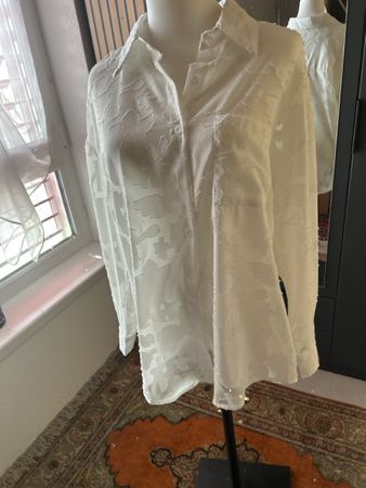 Bluse weiss mit Mustero Grösse M guter Zustand