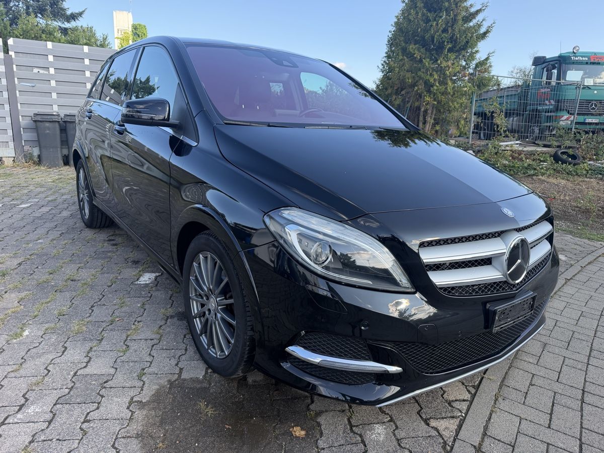 Mercedes-Benz Automobili: Mercedes-Benz B 250 e – Difettoso da Luzern venduto da Christian-07