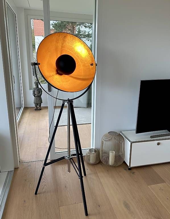 Lampen: Stehlampe – Gebraucht aus Luzern von SL-1 1