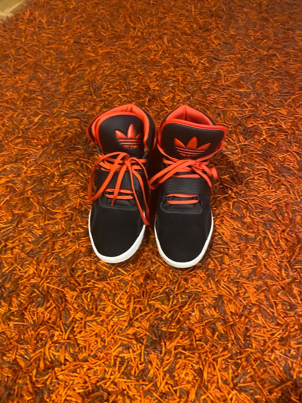 Adidas Chaussures hommes: Adidas Schuhe – D'occasion à Hergiswil NW par lambo0007