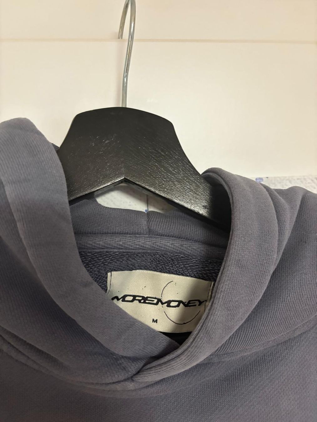 Pulls & Sweat-shirts: MoreMoneyMoreLove Pullover (M) – D'occasion à Schleitheim par tho_fj22 2