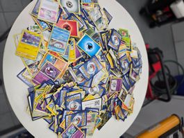 Pokemon Sammelkarten Konvolut diverse Zustand