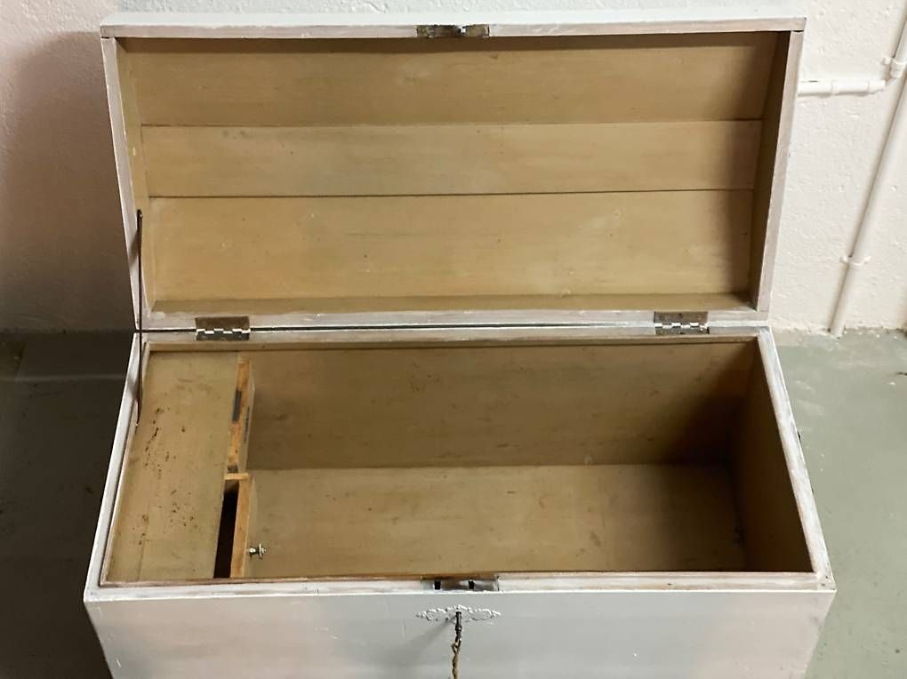 Cassapanche: Schöne  Shabby chic Holz Truhe  – Usato da Thalwil venduto da Simone1992 1