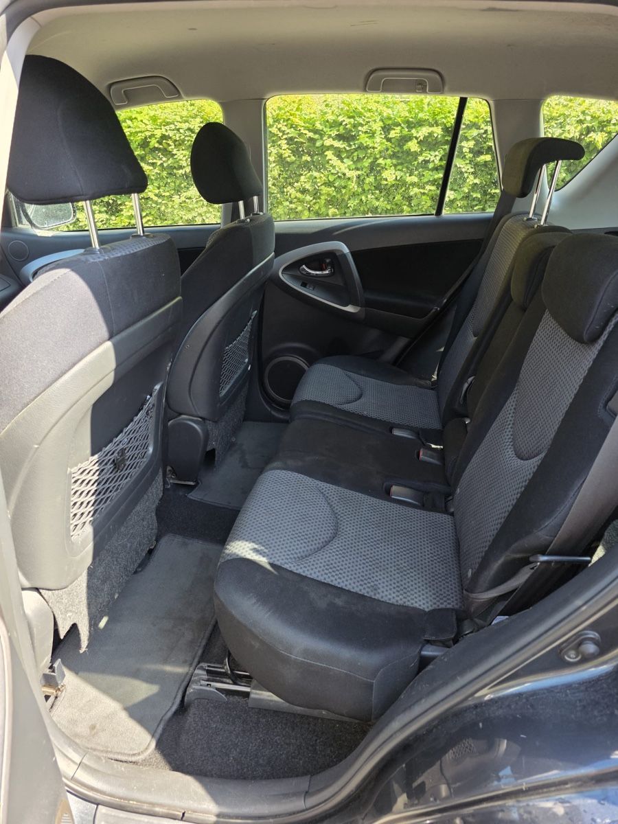 Toyota Automobili: Toyota Rav-4 4WD 2.0 Benzin – Usato da Domat Ems venduto da qen_7mfm 7
