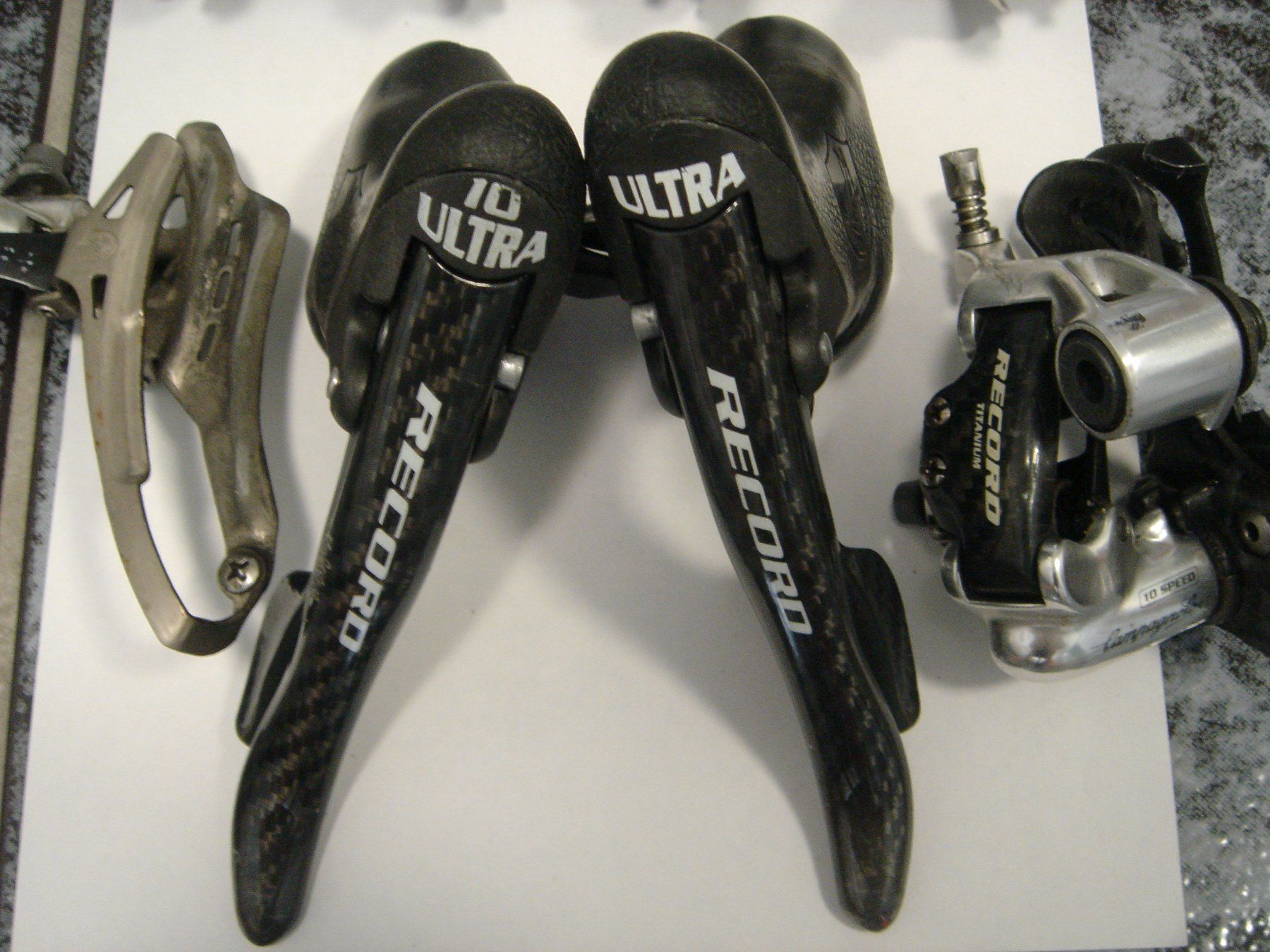 Campagnolo Pezzi di ricambio: Campagnolo Record Gruppe – Difettoso da Appenzell venduto da Pilo 1