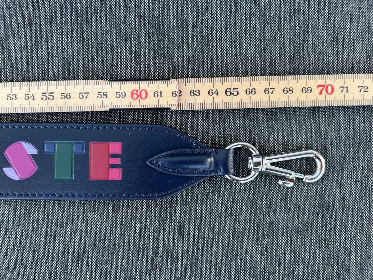Fibbie per cinture: Lacoste Schultergurt 70cm Blau Leder NEU – Nuovo e nell'imballaggio originale da St. Gallen venduto da Mokki2014 3