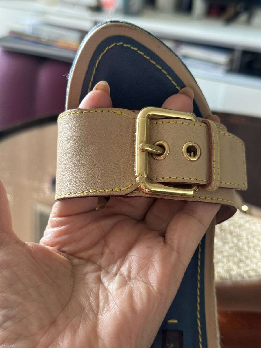 Louis Vuitton Chaussures femmes: Louis Vuitton Sandales – D'occasion à Genève par Milana89 2