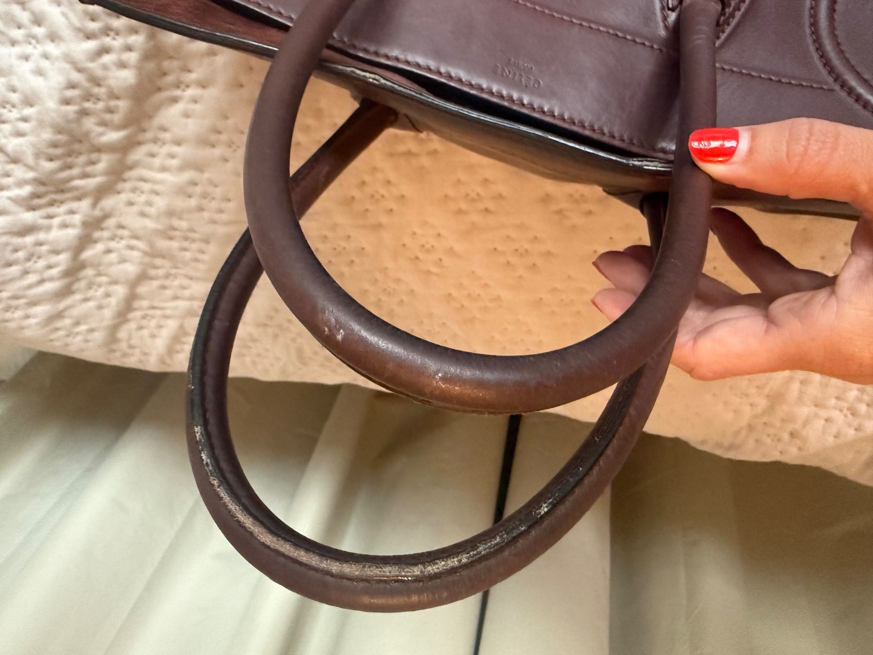 Celine Taschen für Damen: Laufzeit verkürzt. Neue FotosDunkel Braune Celine Handtasche – Gebraucht aus Zürich von miltengabo 6
