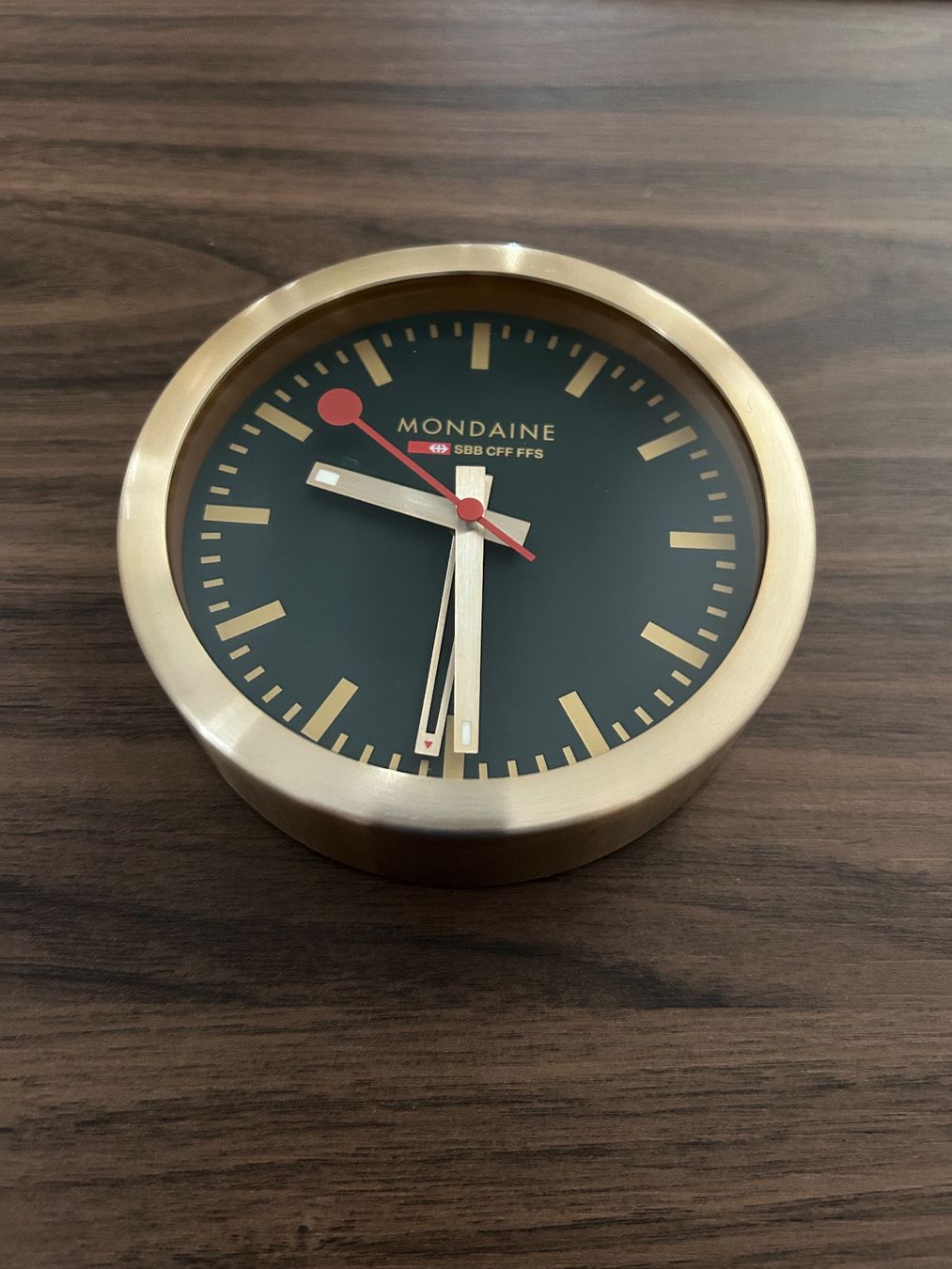 Mondaine Wecker: Horloge de table Mondaine – Defekt aus Ipsach von Seb716