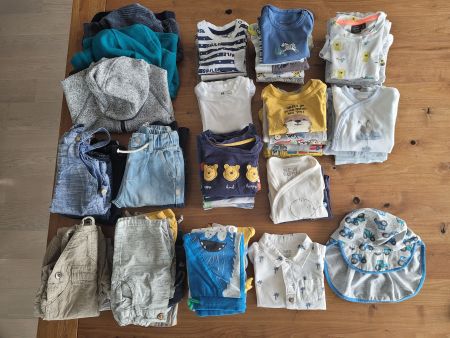 gut erhaltene und schöne Babykleider Gr. 62/68 Frühj./Sommer