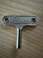 REPLICA SCHUCO BLECH SPIELZEUG SCHLÜSSEL GRÖSSE 3