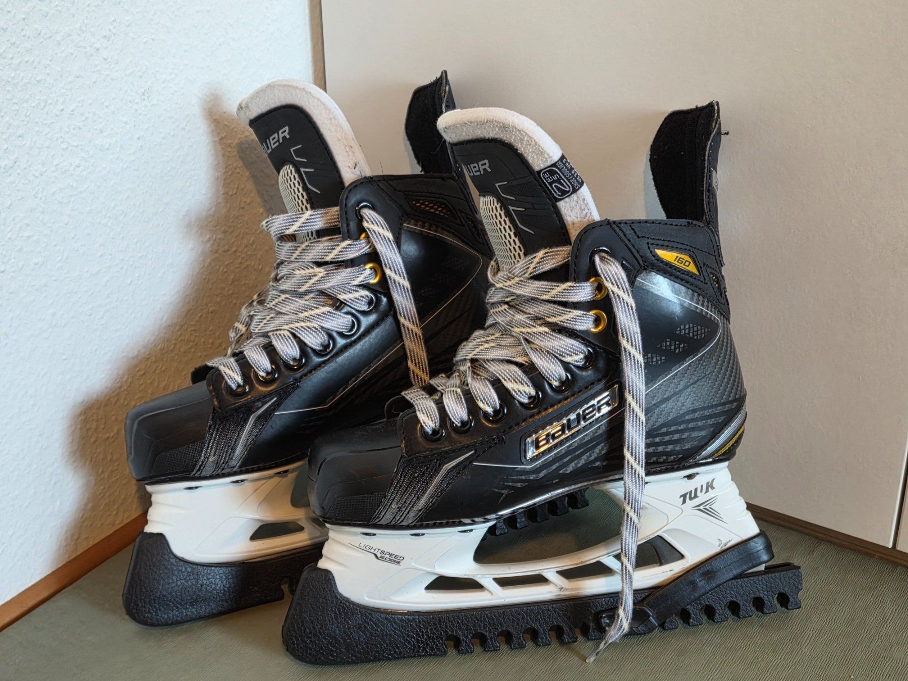 Bauer Schlittschuhe: Bauer Supreme 160, Junior, Grösse 35.5 – Gebraucht aus Schwerzenbach von BilboInSchwerzi