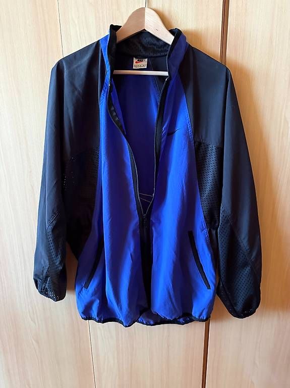 Nike Giacche: Veste d'entraînement NIKE – Usato da Chambrelien venduto da urb_ngr5