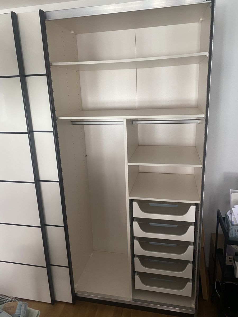 Interio Armadi: Schrank mit Schiebetüren (Interio) – Usato da Zug venduto da shoppingqueen10 3