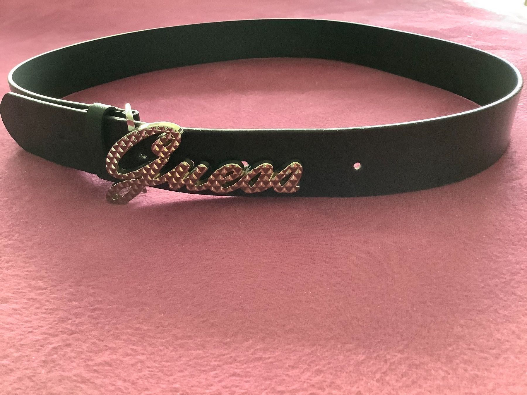 Guess Gürtel: Guess Gürtel mit Logo - Verschluss Gr.95 – Gebraucht aus Kreuzlingen von shopaholicatheart_3