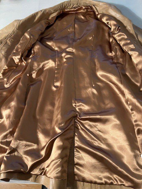 H&M Mäntel: Schöner Damen-Ledermantel, beige ! – Gebraucht aus Aarau von Fredy051 5