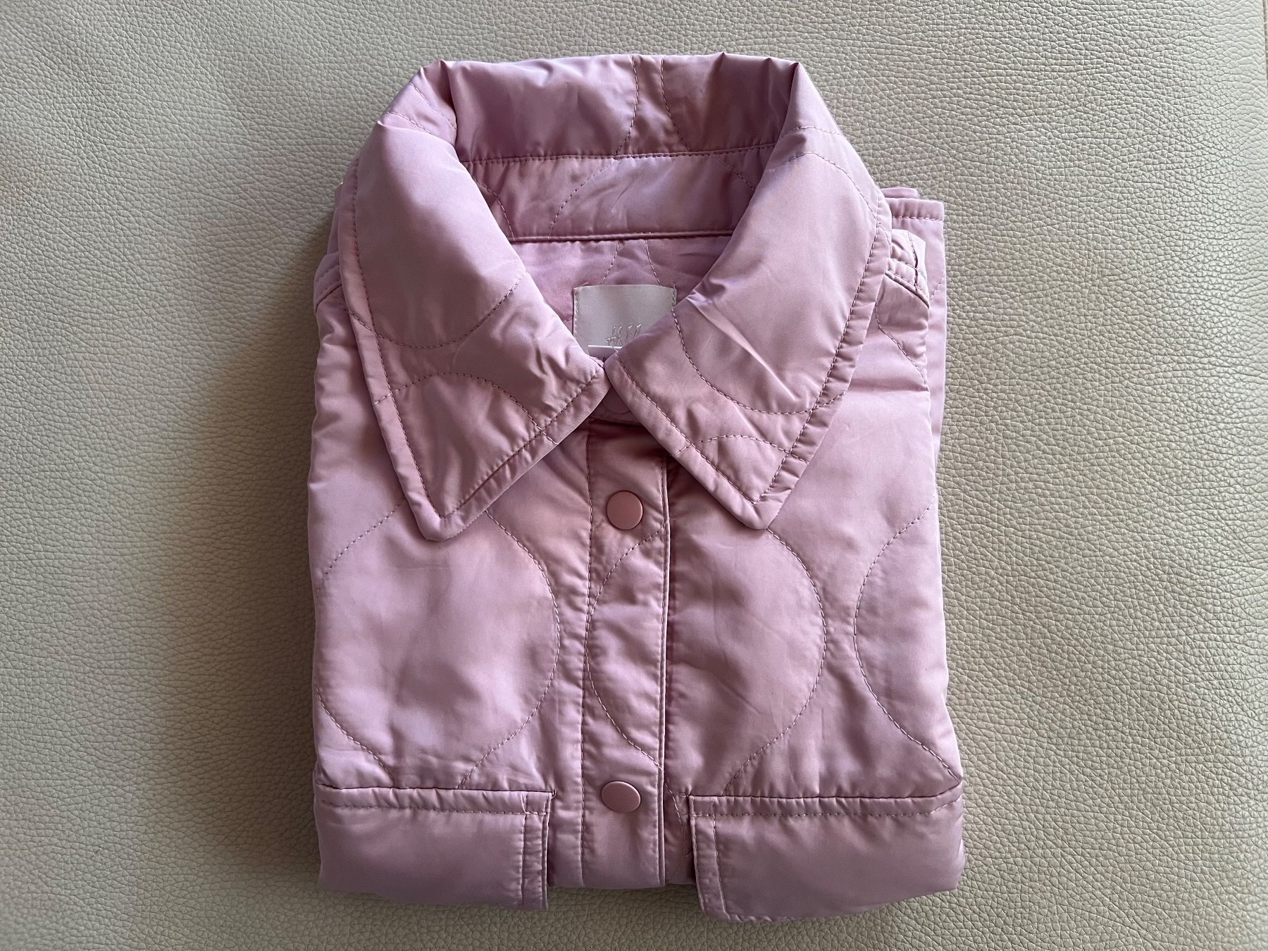 H&M Gilets & Westen: Steppweste H&M rosa gesteppt Gr. S – Gebraucht aus Chur von van_hnc6 3