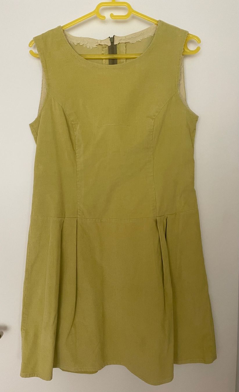 Vestiti: Kleid – Usato da Kriens venduto da Mayang