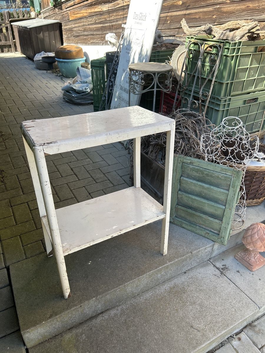 Scaffali: Altes Möbeli Regal (Shabby) – Usato da Kirchdorf BE venduto da Stella130 1