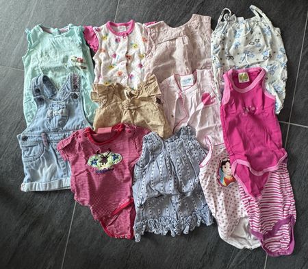 Sommer Set Baby Kleider, Bodies, Grösse 62/68, Top!
