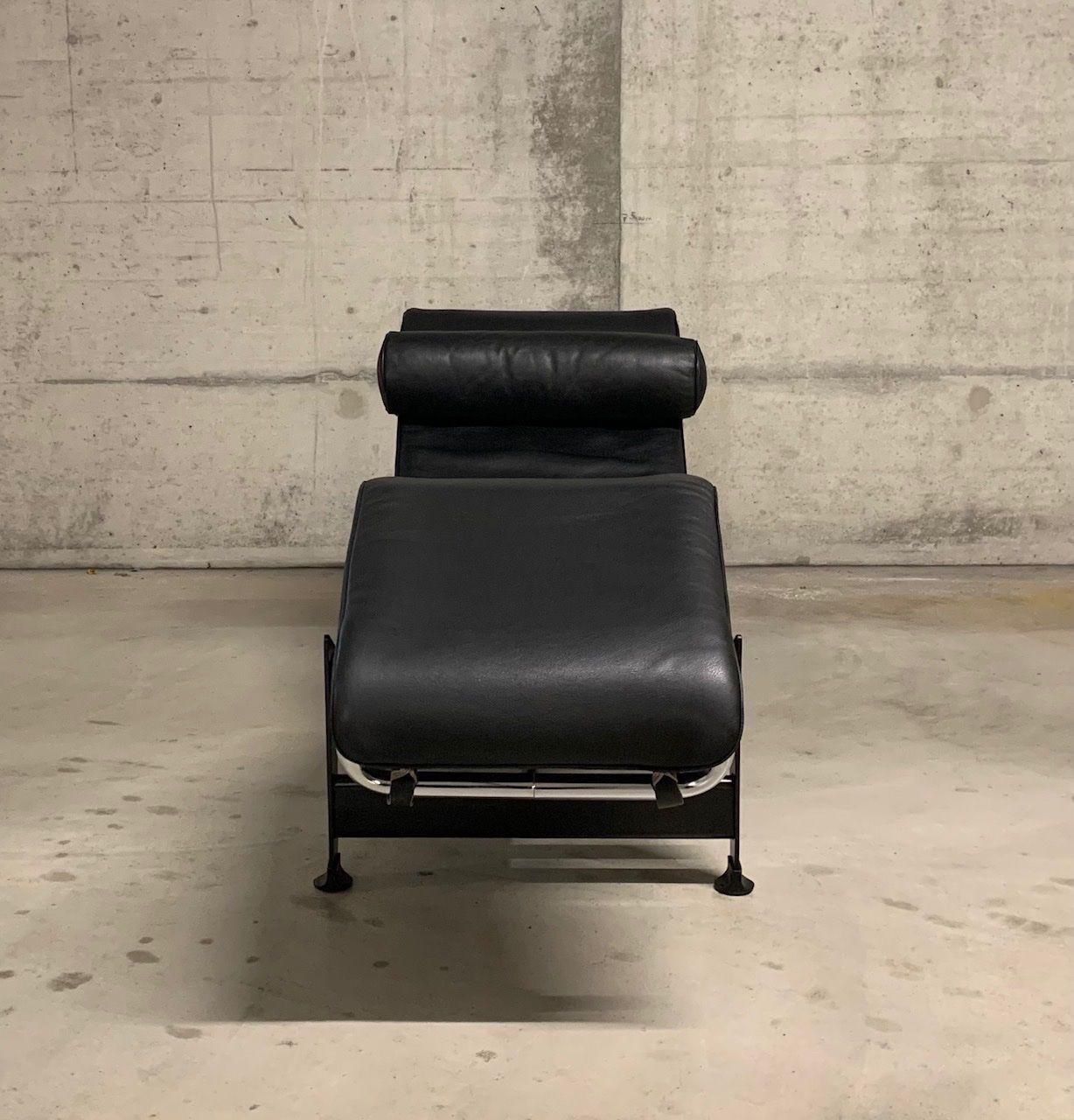 Cassina Liegen & Liegestühle: liege lc4 . le corbusier . cassina – Gebraucht aus Basel von Rmo4000 2