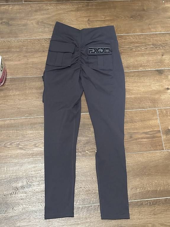 Leggings: Foxed Cargo Leggins – Usato da Rickenbach LU venduto da nur_lars 1