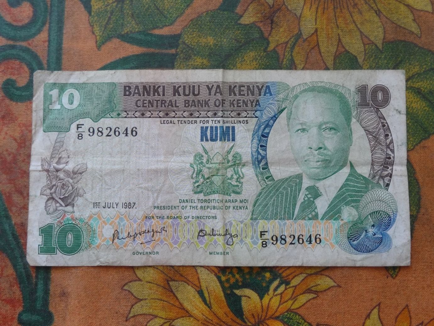 Banconote: KENYA  10  Kumi  Billet – Usato da Romanel-sur-Lausanne venduto da Swift13