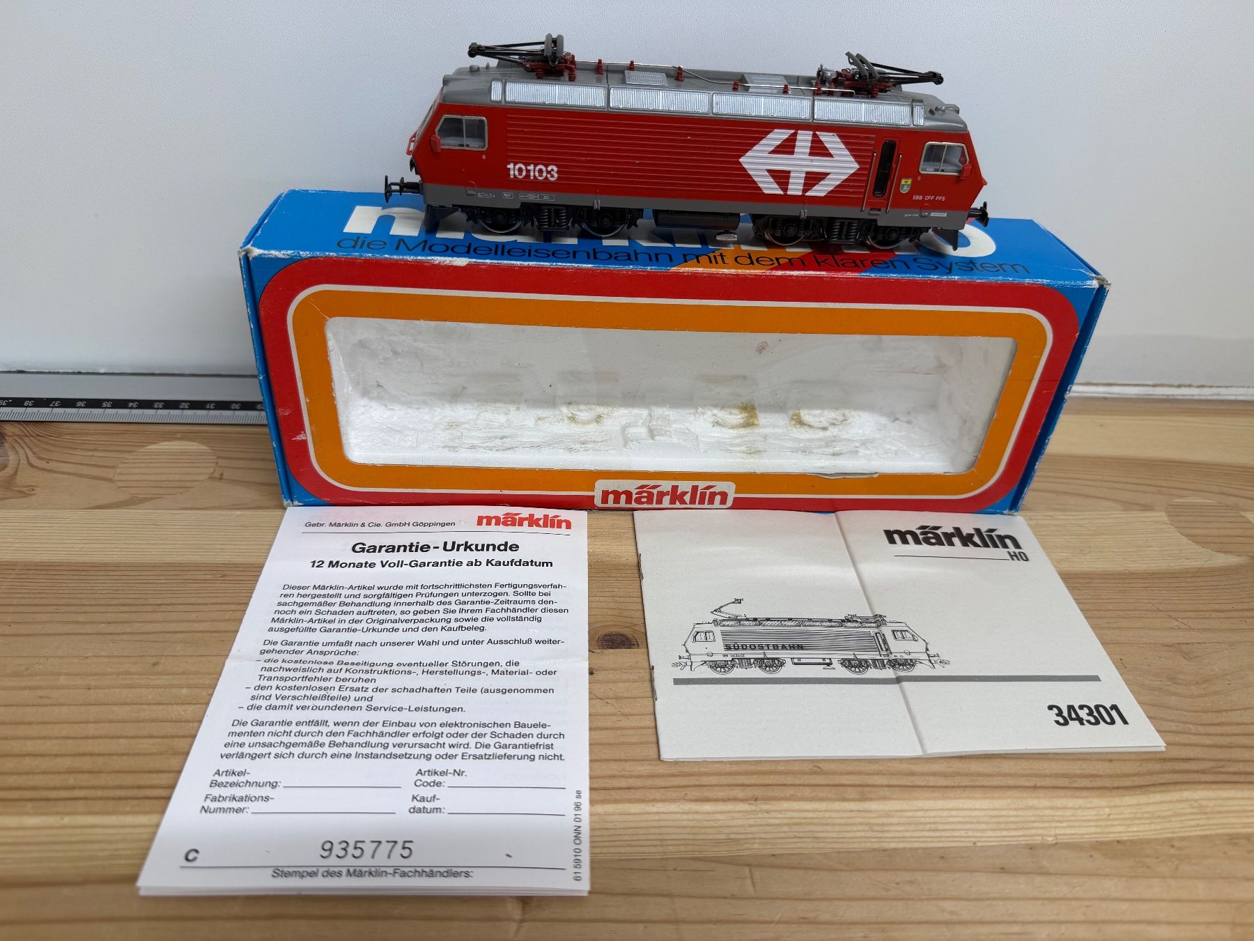 Märklin Modellini di ferrovie: Märklin 3328 E-Lok SBB Re 4/4 IV – Usato da Büsserach venduto da ModellbahnDepot 1