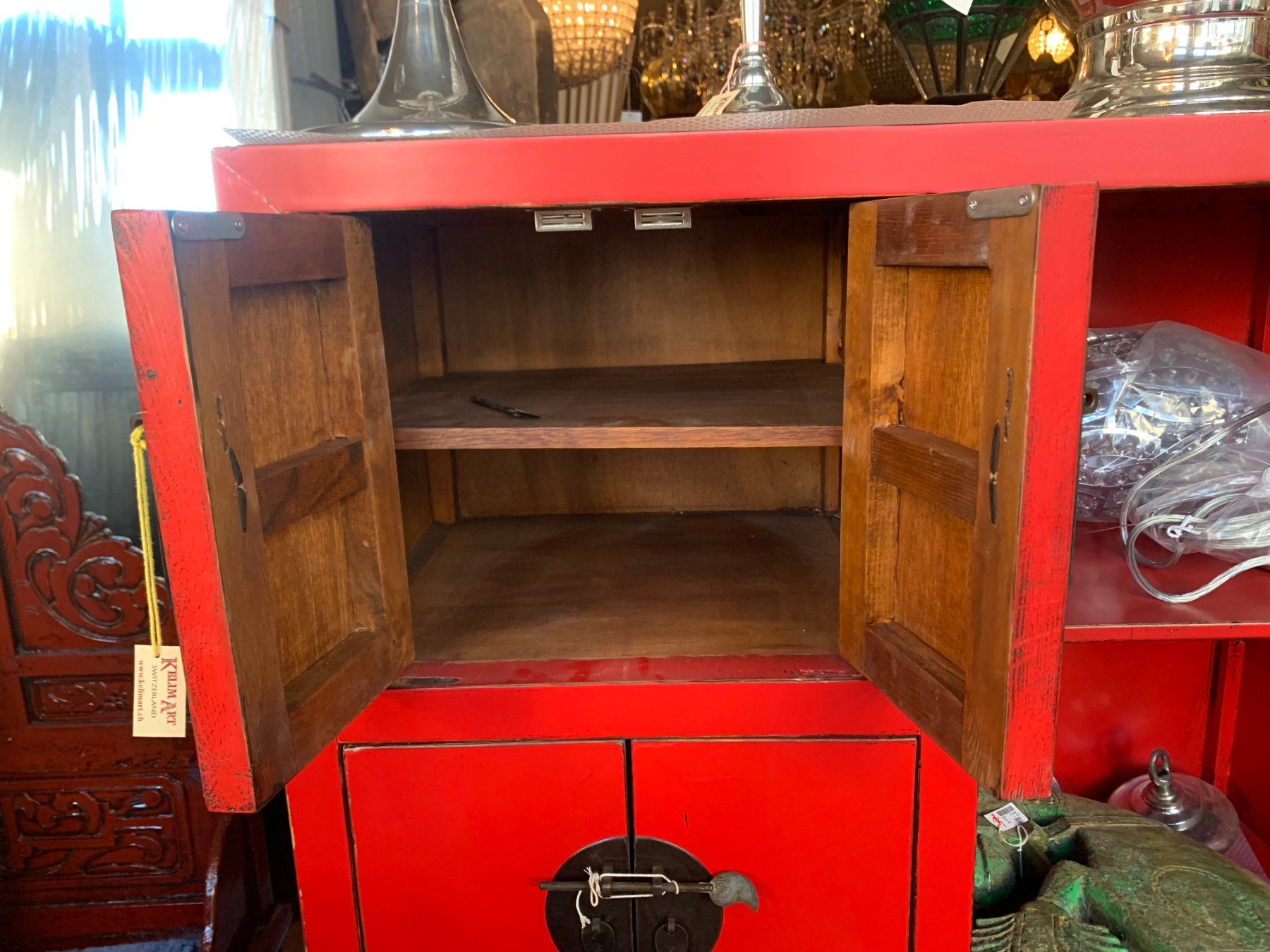 Cassettiere: Chinesisches Sideboard Rot | LIQUIDATIONSVERKAUF – Nuovo (secondo la descrizione) da Luzern venduto da juliam_ 2