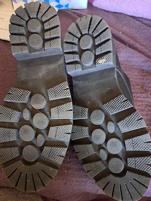 Scarpe da donna: Chaussure femme – Usato da La Chaux-de-Fonds venduto da atipik 2