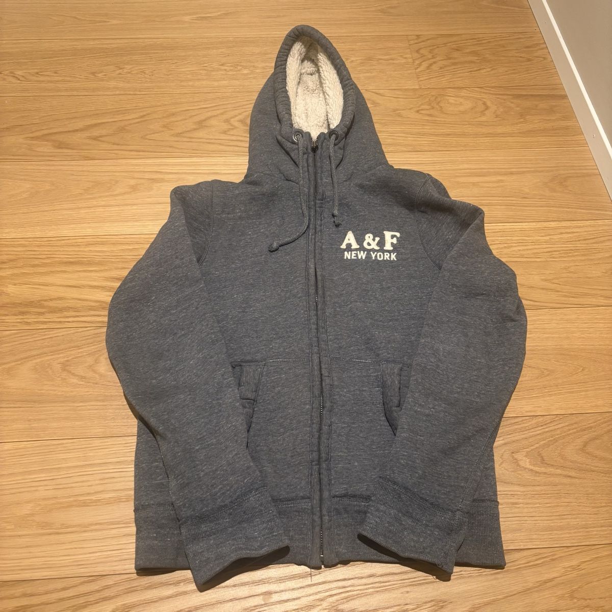 Abercrombie Pullover & Sweatshirts: A & F Hoodie – Gebraucht aus Bassersdorf von le.vi546