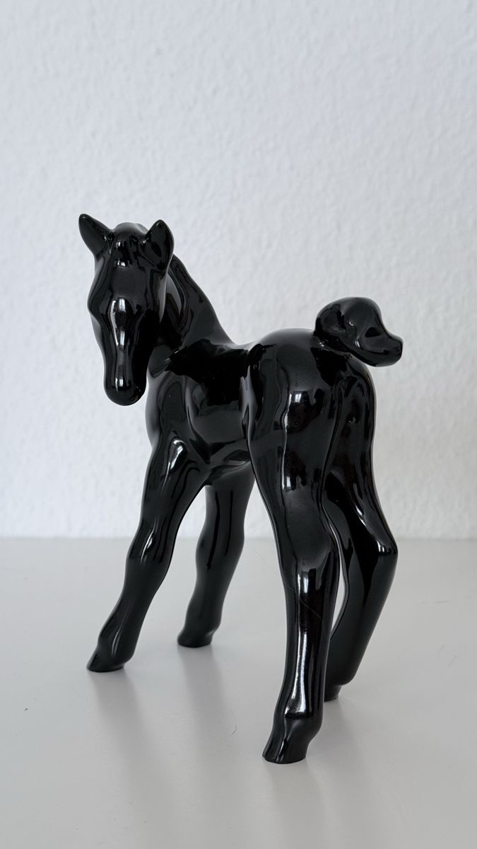 Statuette: Vintage-Statuette eines Fohlens – Usato da Delemont venduto da ann_ftj8