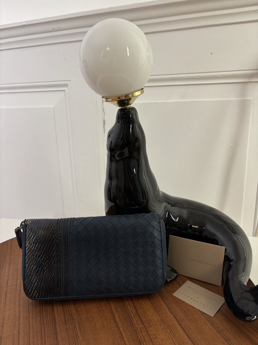 Bottega Veneta Portafogli: NP950frs! Bottega Veneta Wallet Intrecciato Navy Python – Nuovo (secondo la descrizione) da Winterthur venduto da Atelier.W.Maison 2