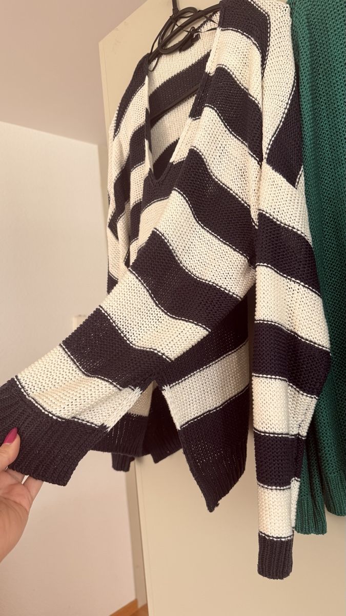 Lotti di vestiti: 2er-Set Strickpullover M/L– gestreift und grün – Usato da Winterthur venduto da -BeHappy24- 5