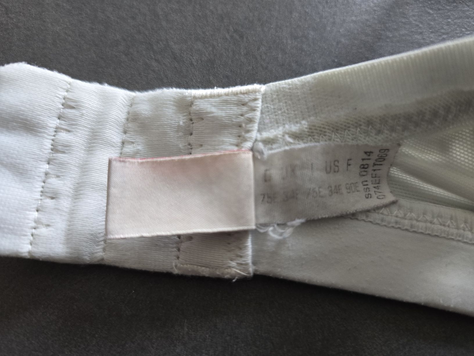 Esprit Sonstige Unterwäsche: BH 75E weiss von Esprit – Gebraucht aus Füllinsdorf von master_mind 3
