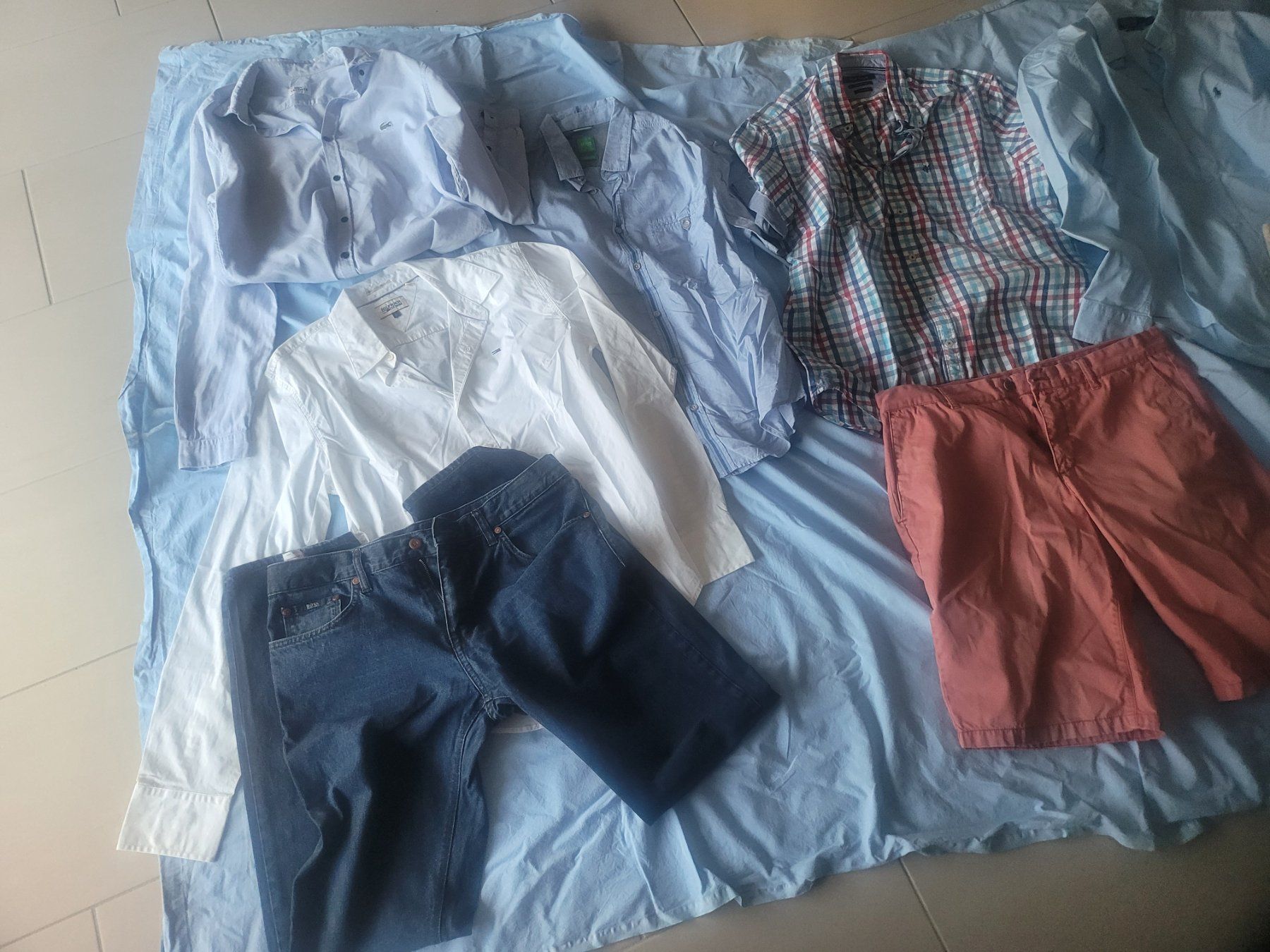 Lotti di vestiti: Marken-Kleider Bundle, getragen, verschiedene Marken – Usato da Fällanden venduto da gre_5k7w 7